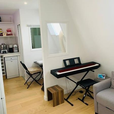 Studio Cosy Au Coeur De Parijs Buitenkant foto